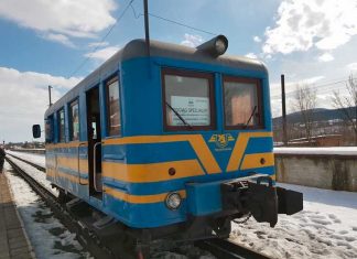 Як на Львівщині зустрічали перший польський потяг (ФОТО)