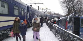 Як потяг Дніпро-Трускавець прибуває у Трускавець (ФОТО, ВІДЕО)