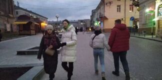 Який вигляд має вечірній Дрогобич (ФОТО, ВІДЕО)