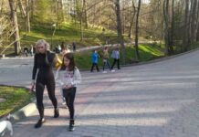 На вулиці Львова і Трускавця повернулися вуличні музиканти (ФОТО, ВІДЕО)